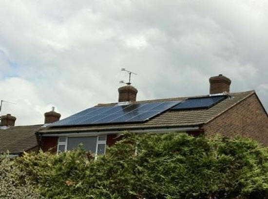 Mr & Mrs Wallis Of Eastbourne Samsung 2.96kW